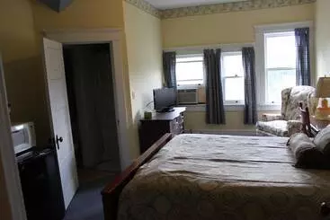 Aamiaismajoitus (B&B) Victorian Charm Inn
