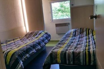 Otel F1 Lyon Isle D Abeau Ouest St Exupery