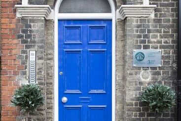 پانسیون Cambridge City Rooms By Paymán Club