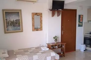 Tourist flats Sarakinos Apartments
