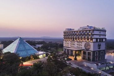 Hotell Eskay Resorts