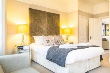 آپارتمان‌های توریست‌ها Alum Chine Beach House