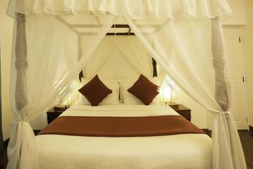 Hotel Villa By Camellia