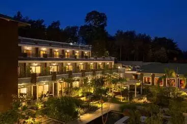 Hotel Purple Palms Resort & Spa