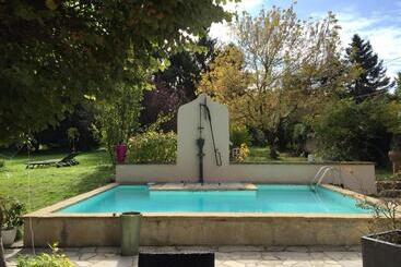 住宿加早餐 Les Colonnes De Chanteloup