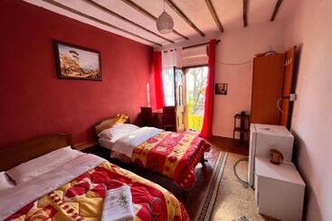 민박 Rooms Merlika  Inside The Castle