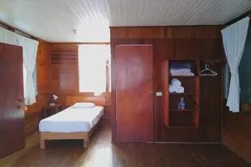 هتل Catamaran