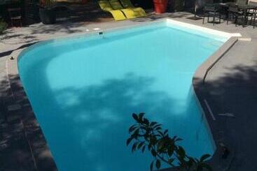 Aamiaismajoitus (B&B) Inn 4 Bears