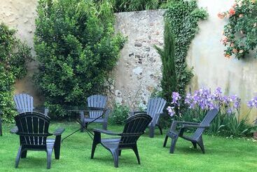 Bed and Breakfast La Maison Jeanne D Arc