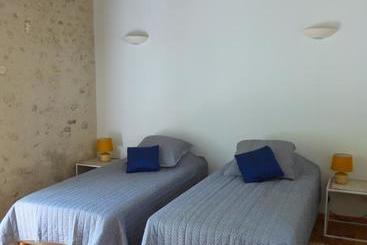 Aamiaismajoitus (B&B) La Pillebourdiere