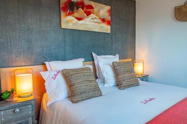 Отель Restaurant Les Venetes