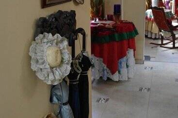 هتل Casa Posada Amelia