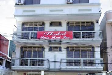هتل Hostal Perla Real Inn