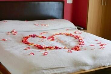 호텔 Valdonica Winery Fine Dine & Wine