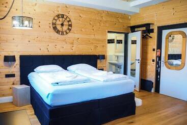 בית מלון כפרי Alpenliebe Design