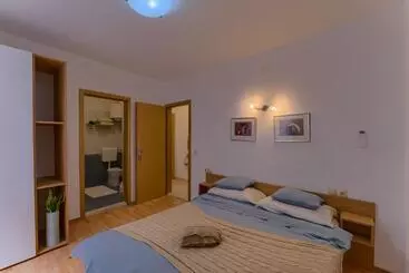 Hotelli Guest House Dijana