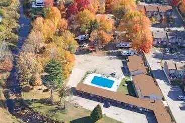 Franklin Motel, Tent & Trailer Park