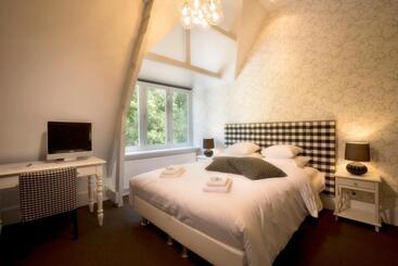 בית מלון כפרי Landgoed Huize Bergen Den Bosch Vught