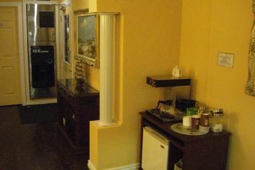 Lighthouse Inn Motel