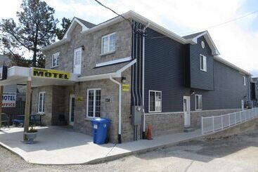 Travellers Motel New Wing