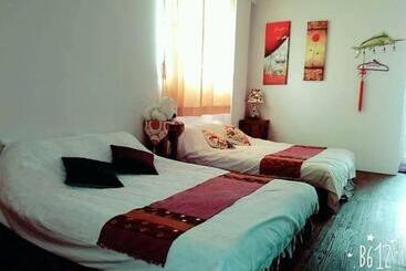 تختخواب و صبحانه Han Lu Ching