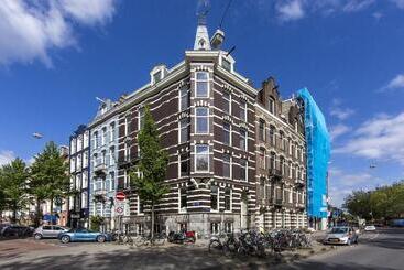 هتل No. 377 House