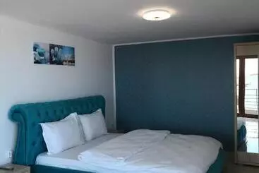 Hotel La John