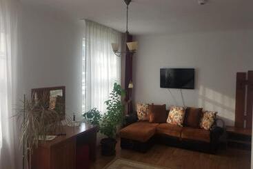 Hotelli Palatul Brukenthal Avrig