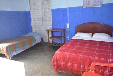 호스텔 El Mochilero