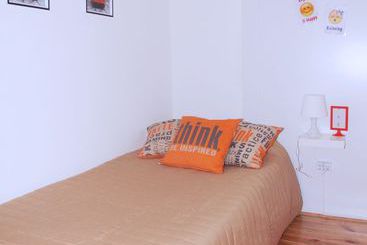 Fly To Lisbon Hostel