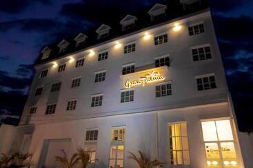 فندق Gran Palma Huancayo