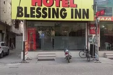 ホテル Blessing Inn
