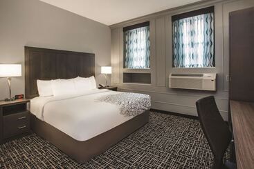 ホテル La Quinta Inn & Suites By Wyndham Baltimore Downtown