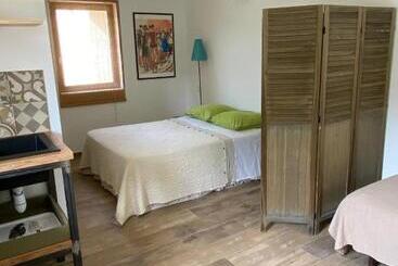 민박 Les Chêneslierres