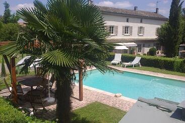 Bed and Breakfast Maison Epellius