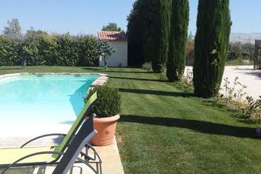 צימר Mas Saint Julien