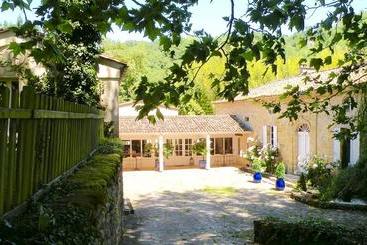 مبيت وإفطار Moulin De Rioupassat Chambres D'hôtes De Charme