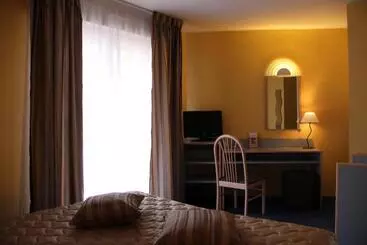 Hotel Au Relais De L Oust