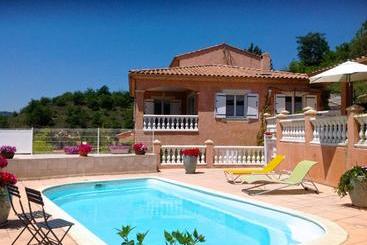 צימר Chambres D'hôtes Les Noisetiers