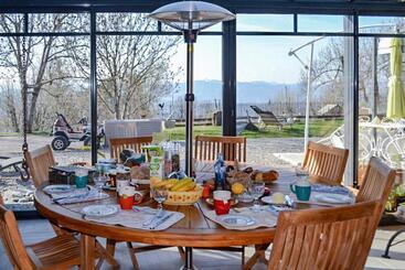 צימר Château Serigues