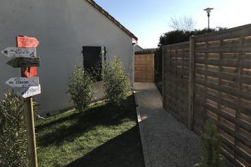 Bed and Breakfast Cosystudio Site Du Futuroscope