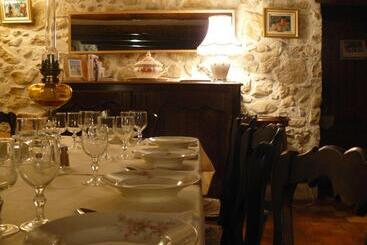 ベッドアンドブレックファースト La Bastide Des Pins