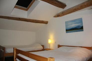 민박 Auberge De Vazerat