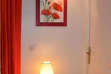تختخواب و صبحانه La Villa Antalya