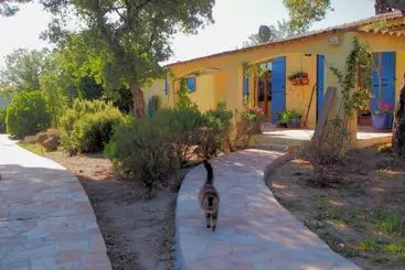 Bed and Breakfast Le Mas Du Rouquan