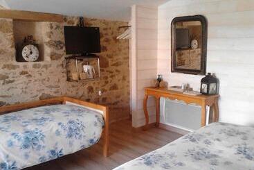 Bed and Breakfast Les Chambres De La Forge Des Collines