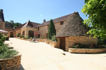 Aux Bories De Marquay, Chambres D Hôtes B&b Avec Piscine Et Spa Près De Sarlat