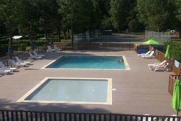 Resort Cabane Lodge Domaine Du Lac Chambon