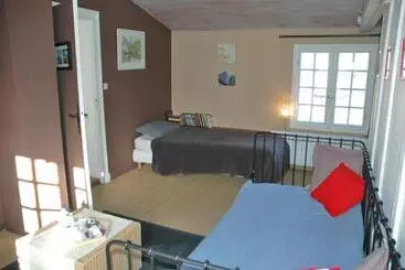 Bed and Breakfast Domaine De La Queyssie
