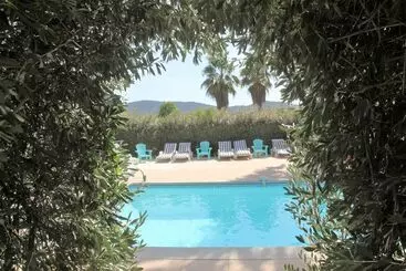Bed and Breakfast Domaine De L'aufrene